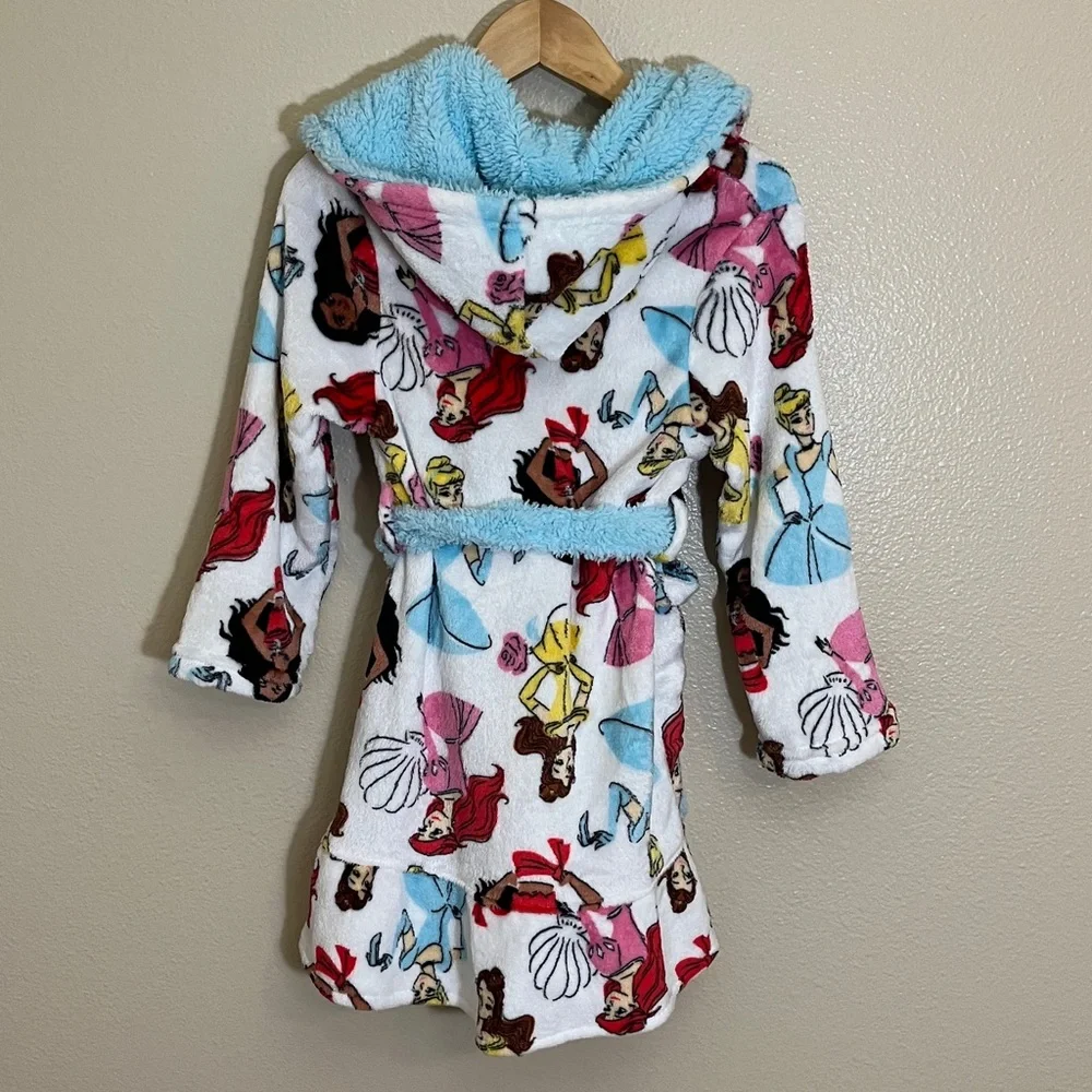 Disney size 100%
