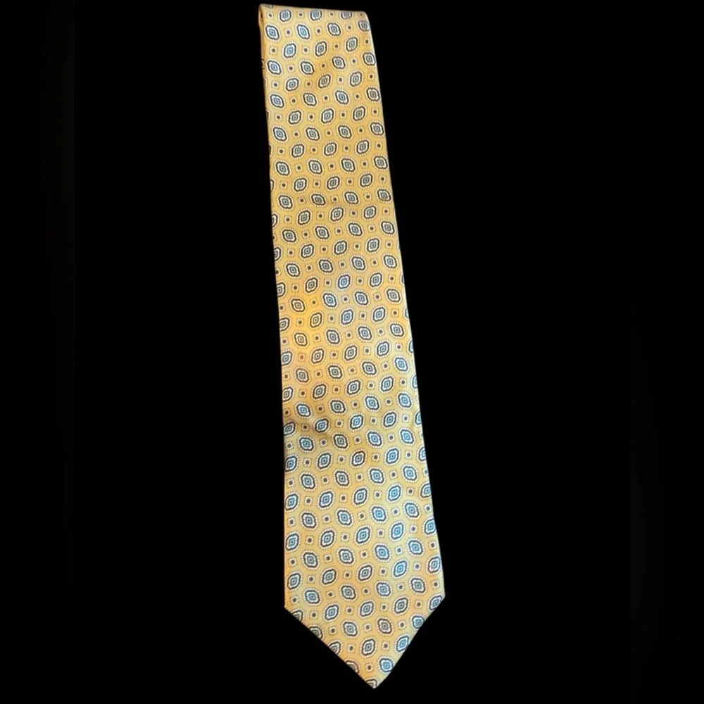 Brooks Brothers stylish tie