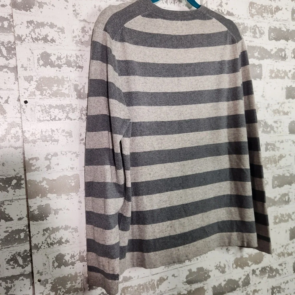 Banana Republic Sweater Mens M Grey Striped Silk Cashmere Knit Preppy Classic