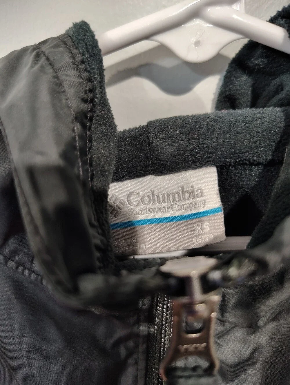 Columbia zip pullover matching