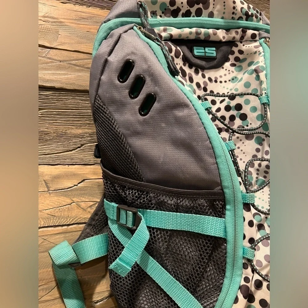 BIN046.6 Eastsport Extreme Backpack, Wild Dots