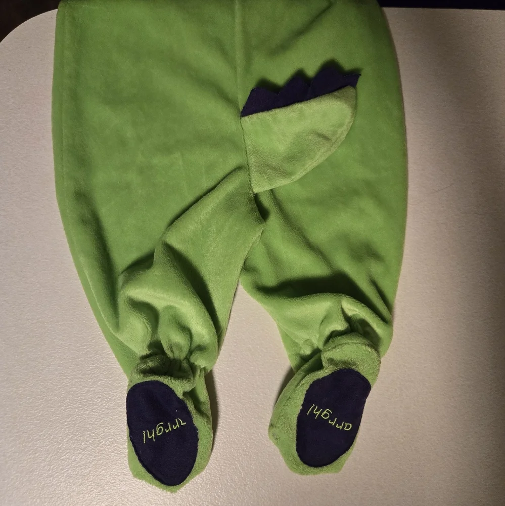 N/A zipper closure