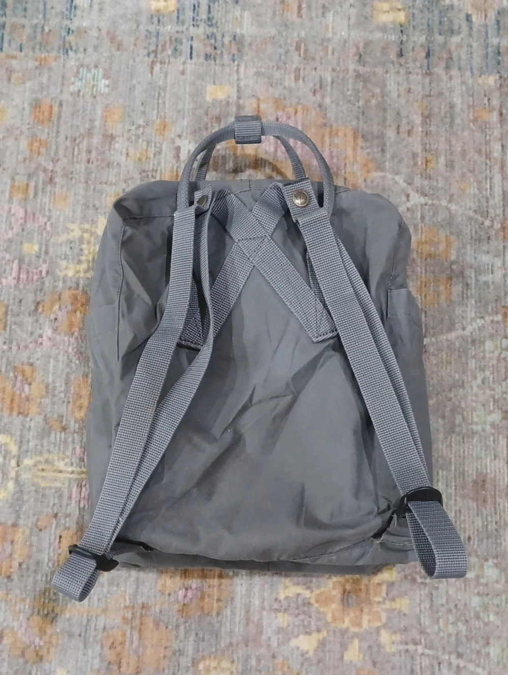 Fjallraven dark grey