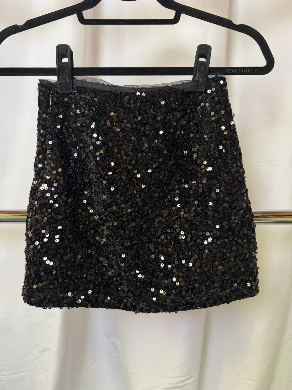 GAP girls Black Sequin velvet mini Skirt size 8