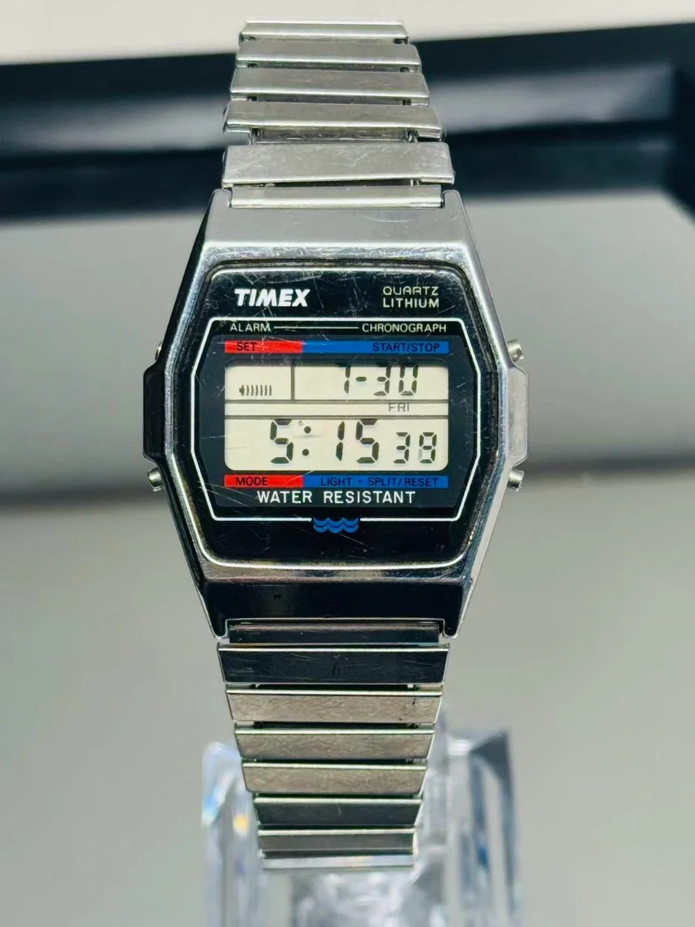 Vintage Timex Lithium Digital Alarm Chronograph  Men Watch 34mm Runs New Battery