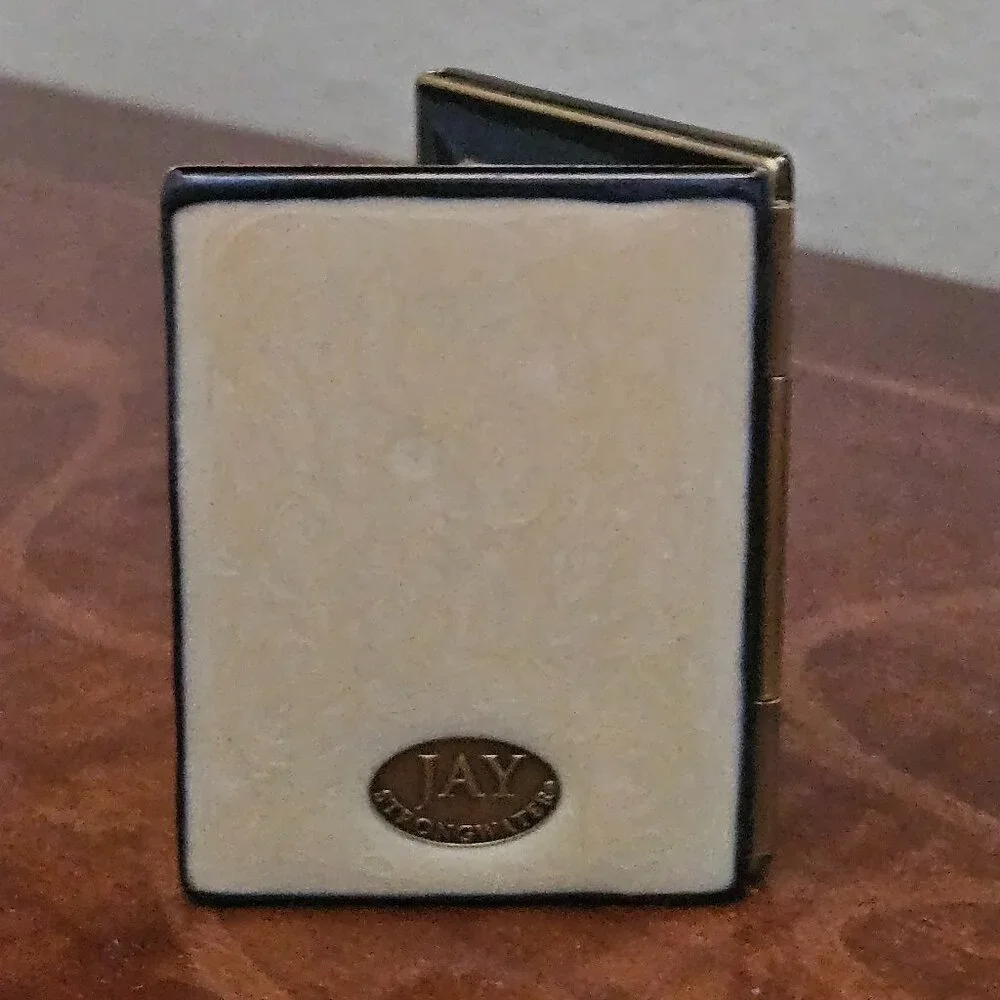 Jay Strongwater this authentic