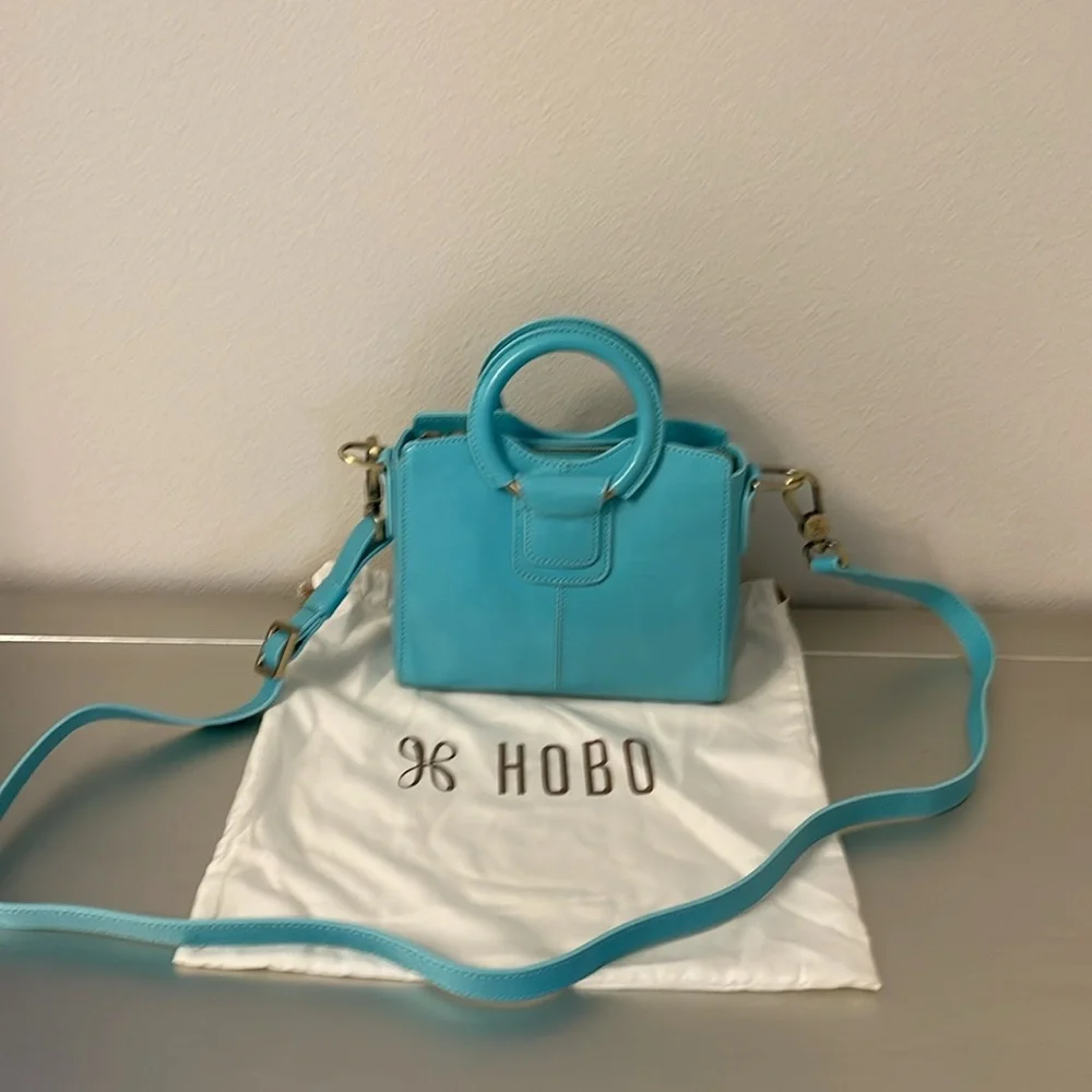 HOBO nwt color