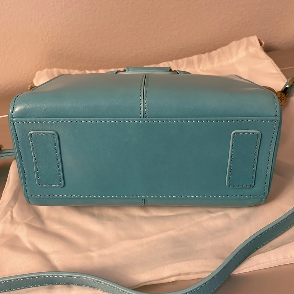 HOBO nwt color