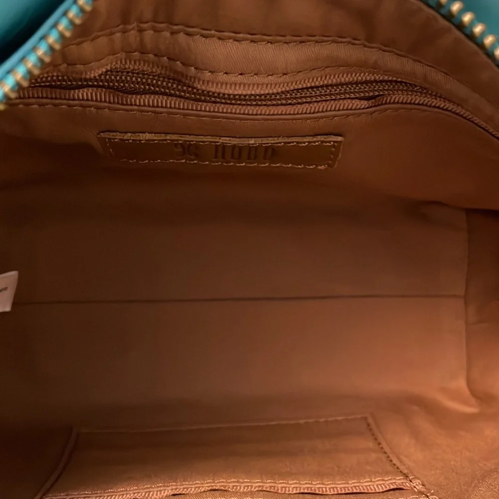 HOBO nwt color