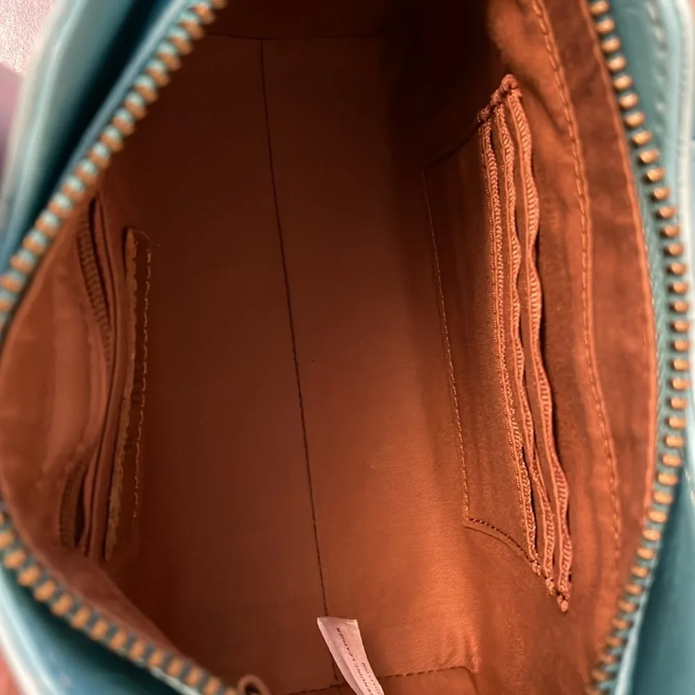 HOBO nwt color