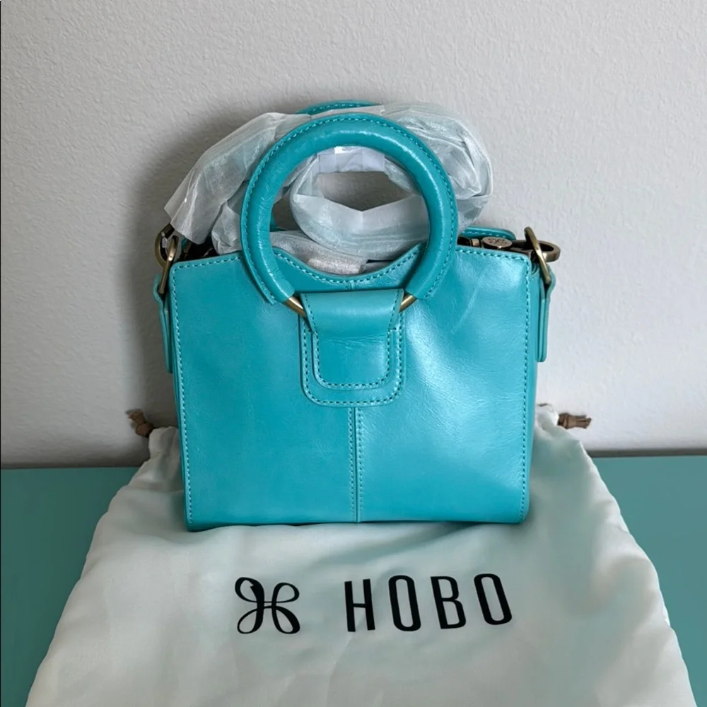 HOBO nwt color