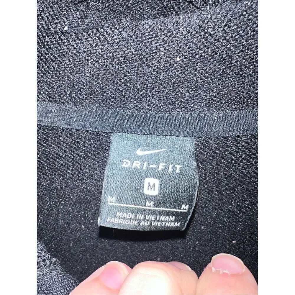 Nike black dri