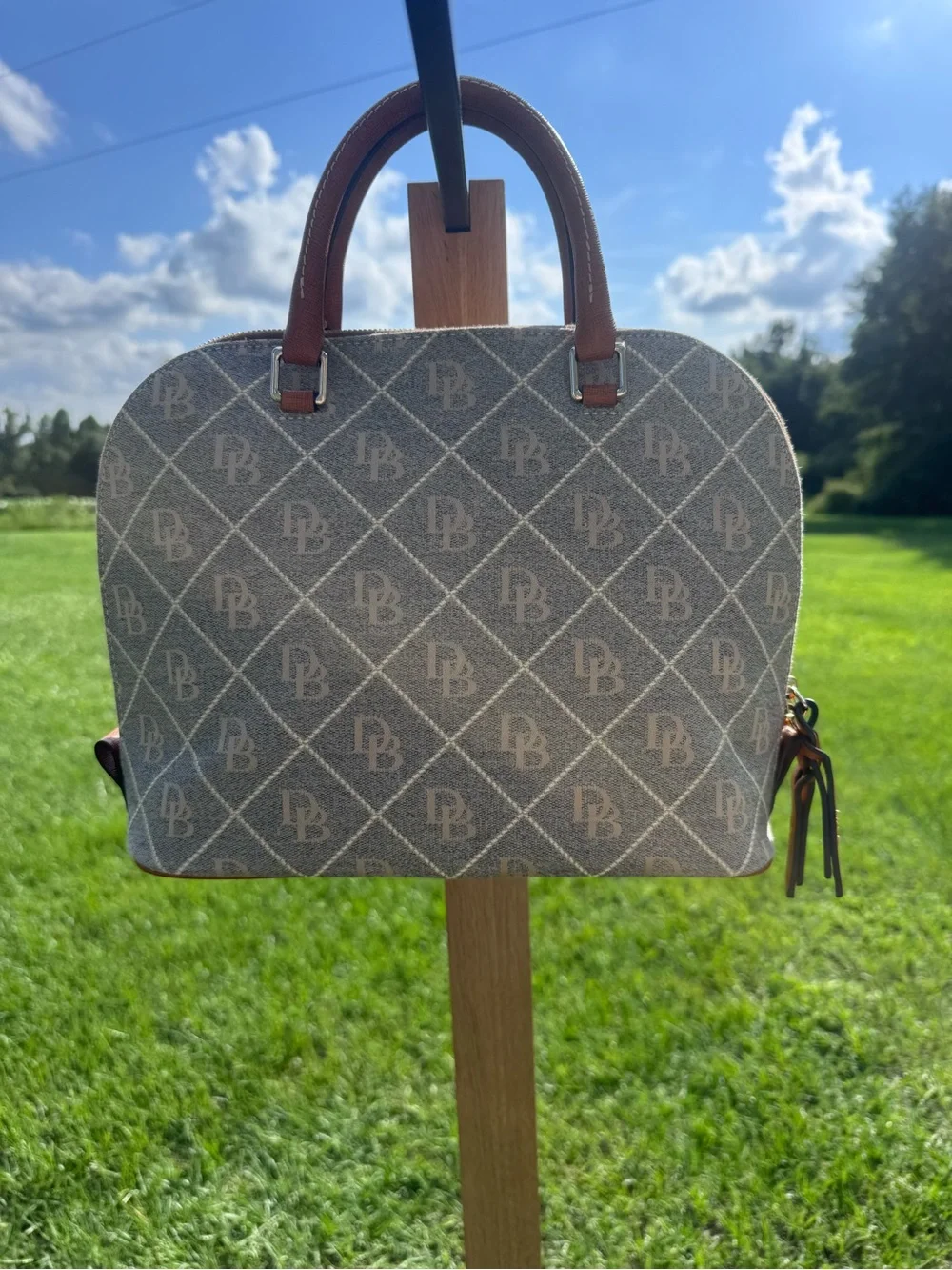 Ladies Dooney & Bourke Dome Gretta Signature Satchel Purse