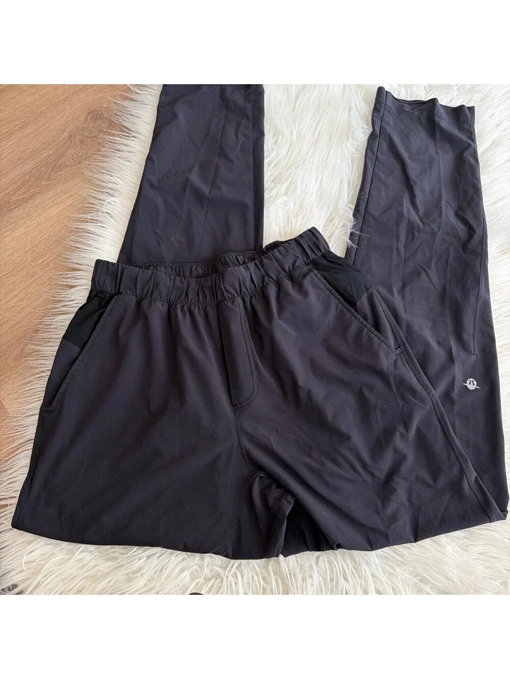 Lululemon men’s joggers 34” size M