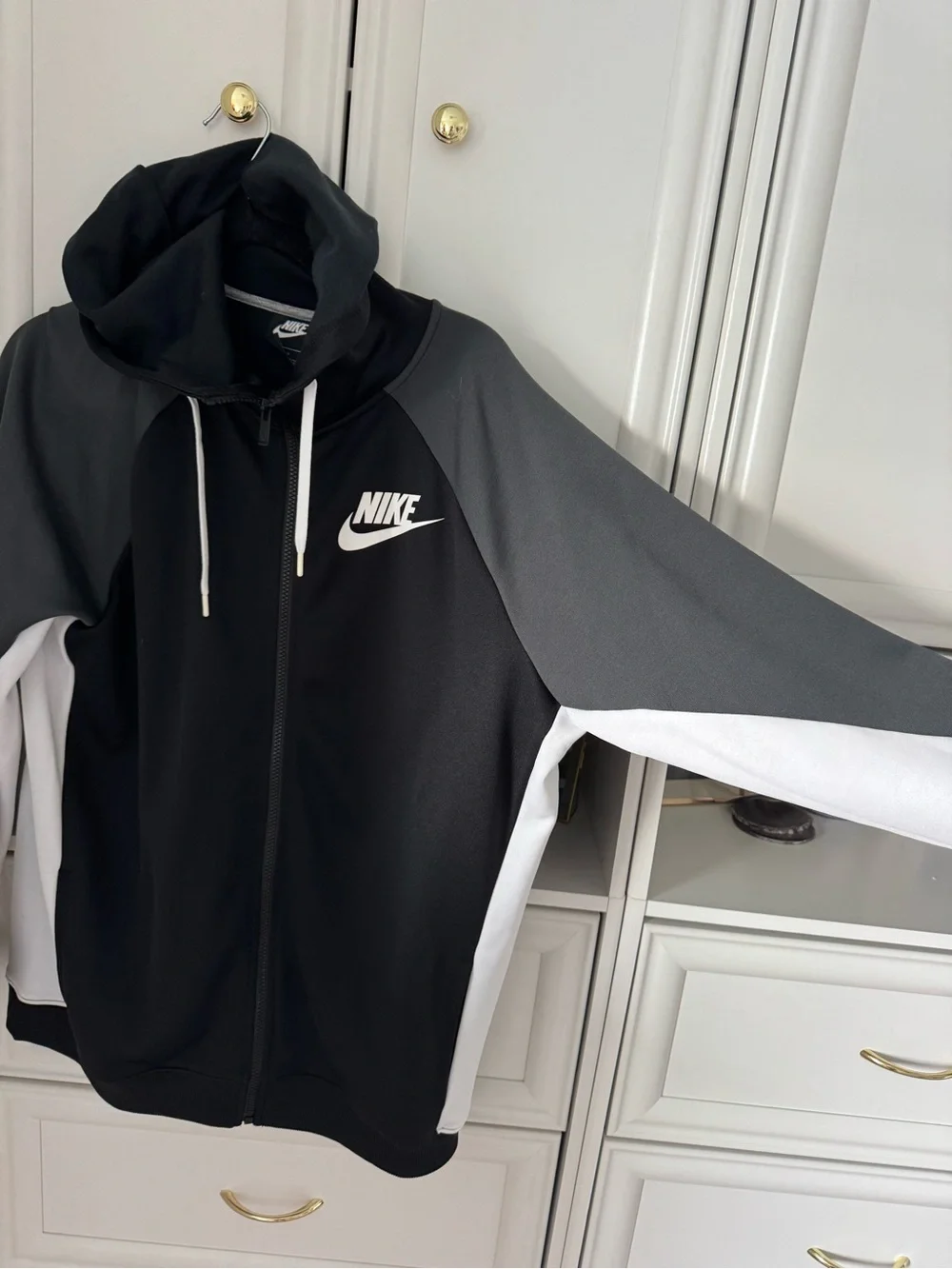 Nike classic pullover