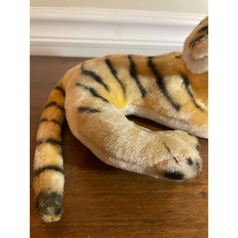 Unbranded vintage tiger