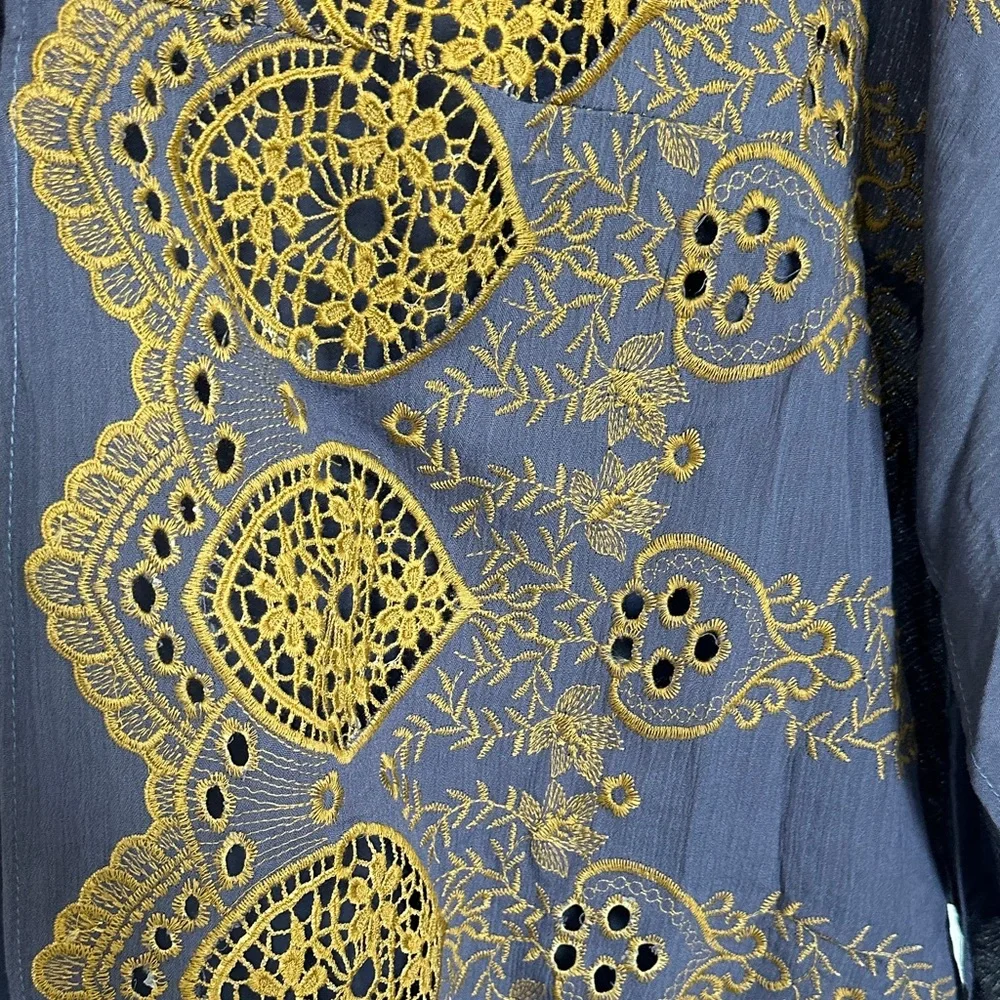 Free People elegant embroidered