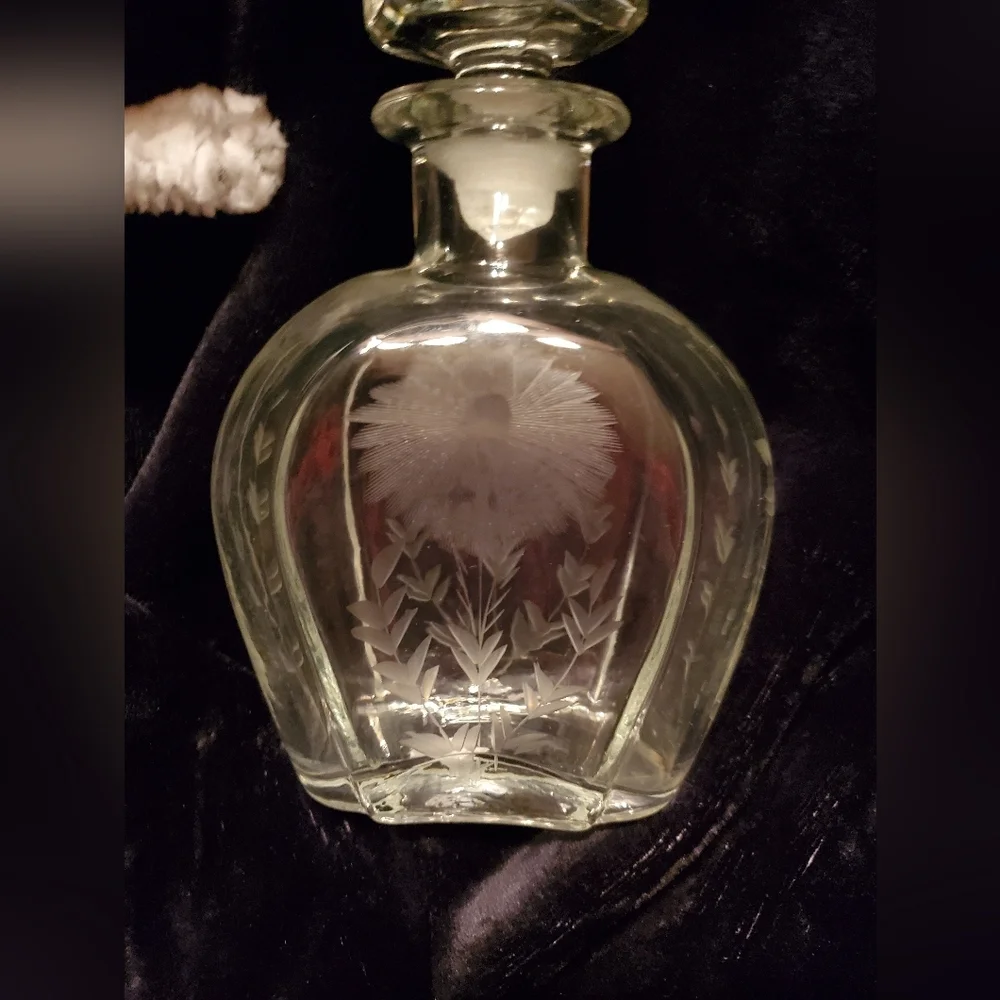 Etched Flower Whisky Whiskey Liquor Vintage Decanter 8.75
