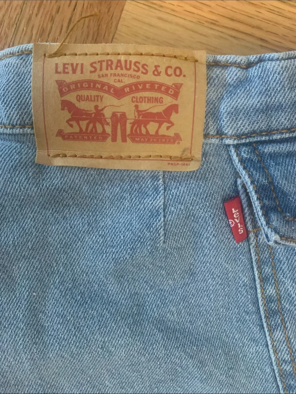 Levis denim pristine