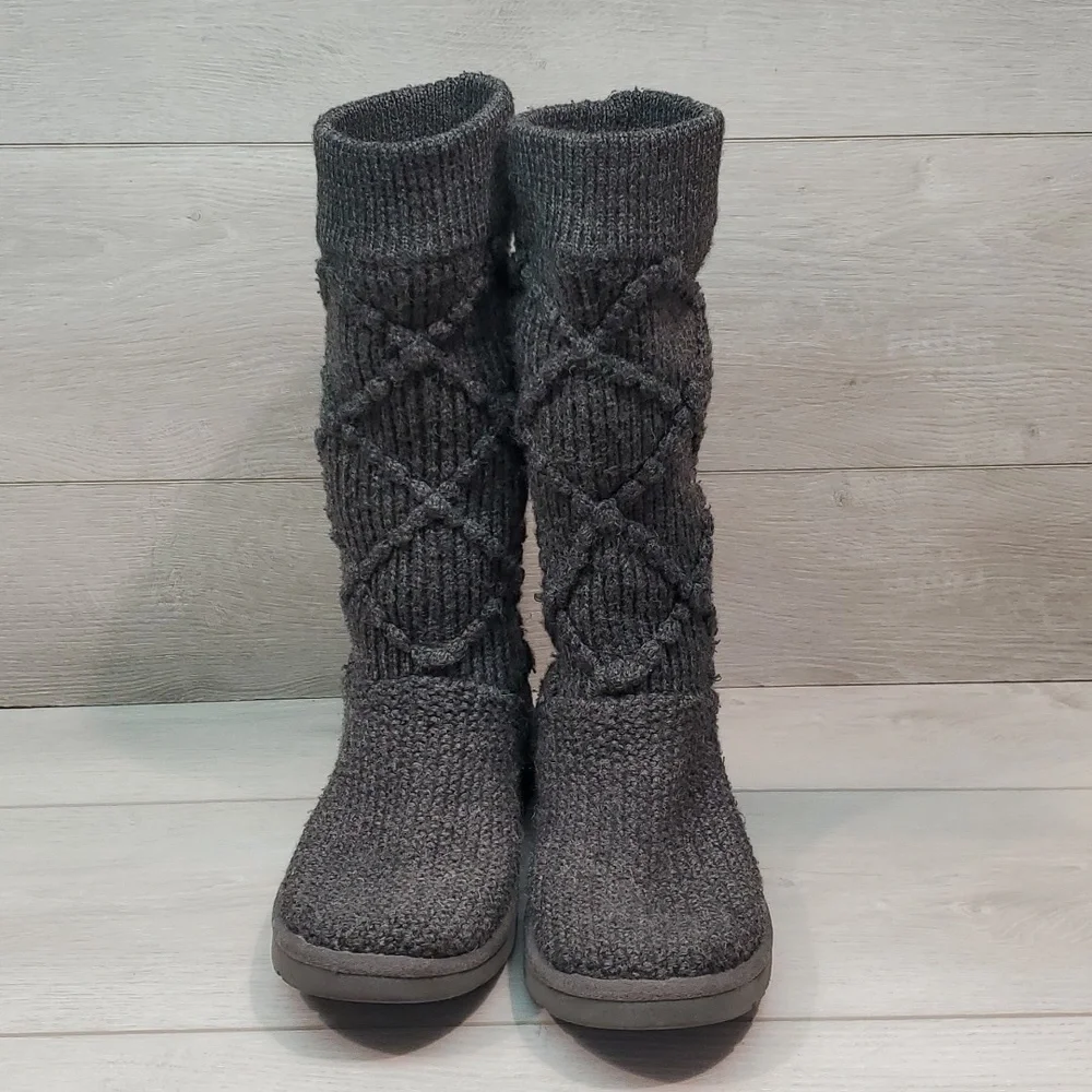 Ugg Australia Women 5879 Argyle Sweater Tall Cardi Knit Boots Shoes sz 8