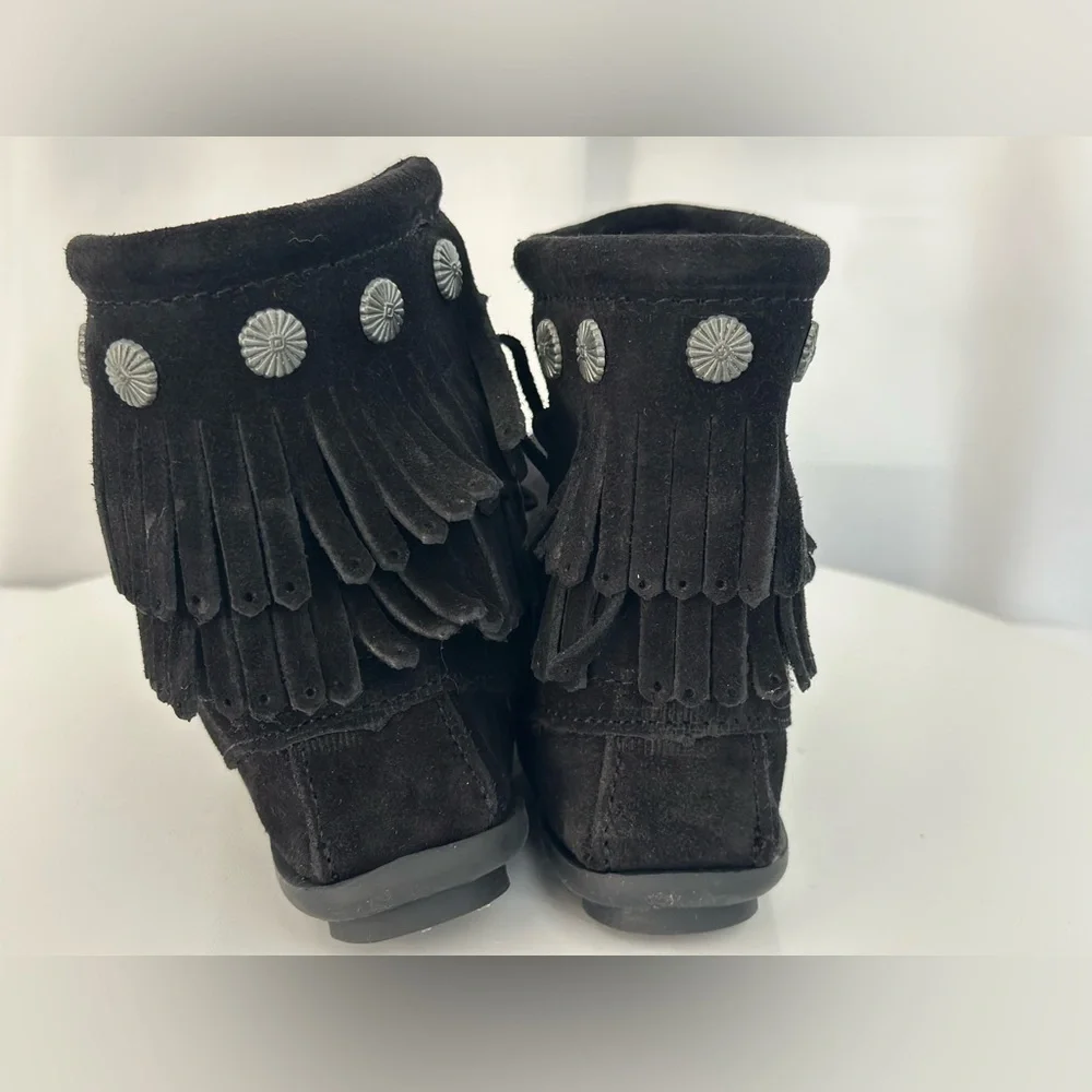 Minnetonka High Top Side Zip Boot (SH103)