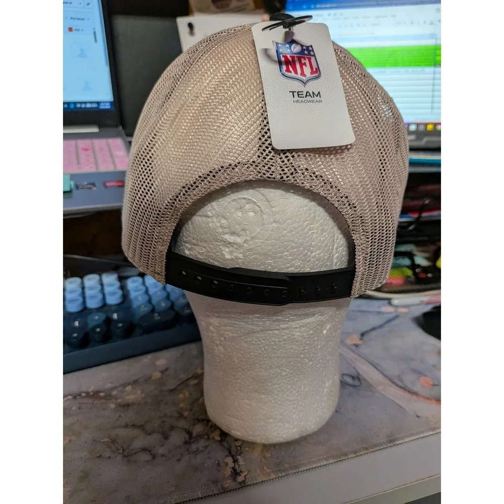 NFL Team Headwear Tan Trucker Hat Snapback Mesh Back Baseball‎ Cap New With Tags