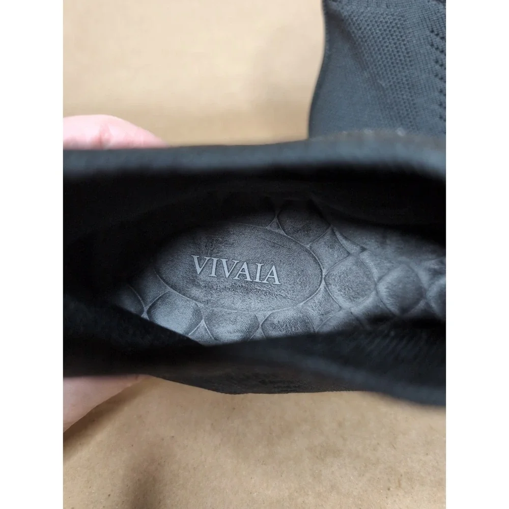 Vivaia chelsea boot