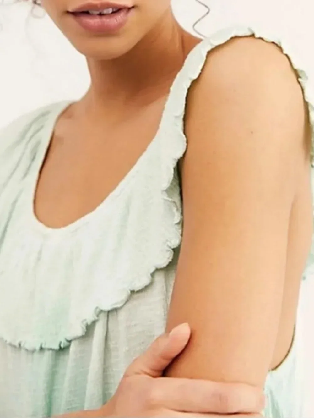 Free People med fit sleeves