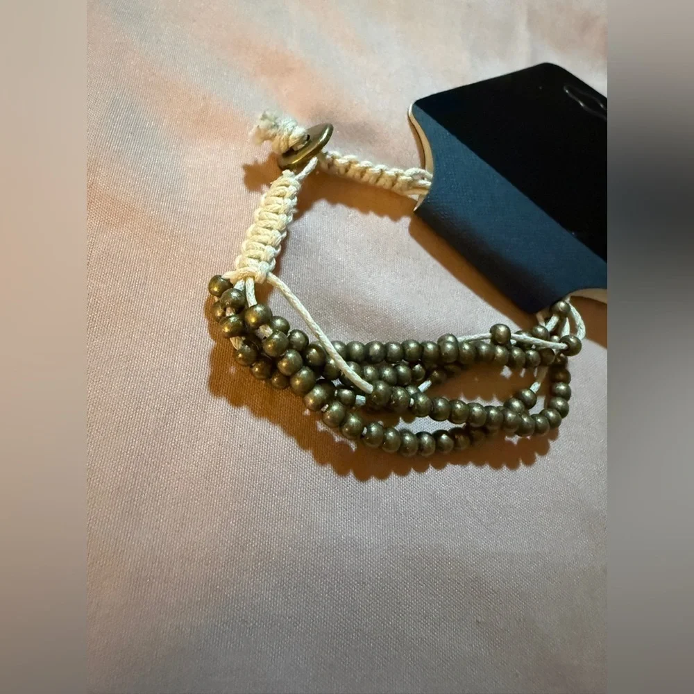 N/A stylish bracelet