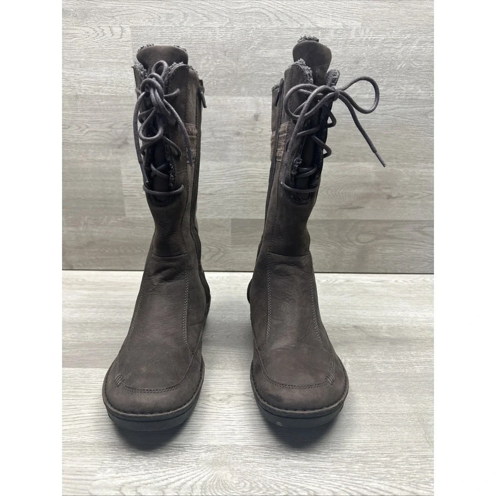 TEVA‎ Kiru Brown Nubuck Leather  Fleece Lined Mid Calf Boots Decorative Woven 8