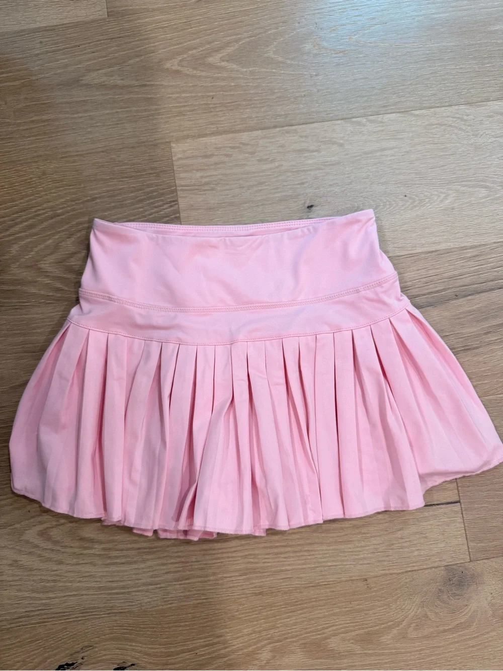 Light pink gold hinge skirt