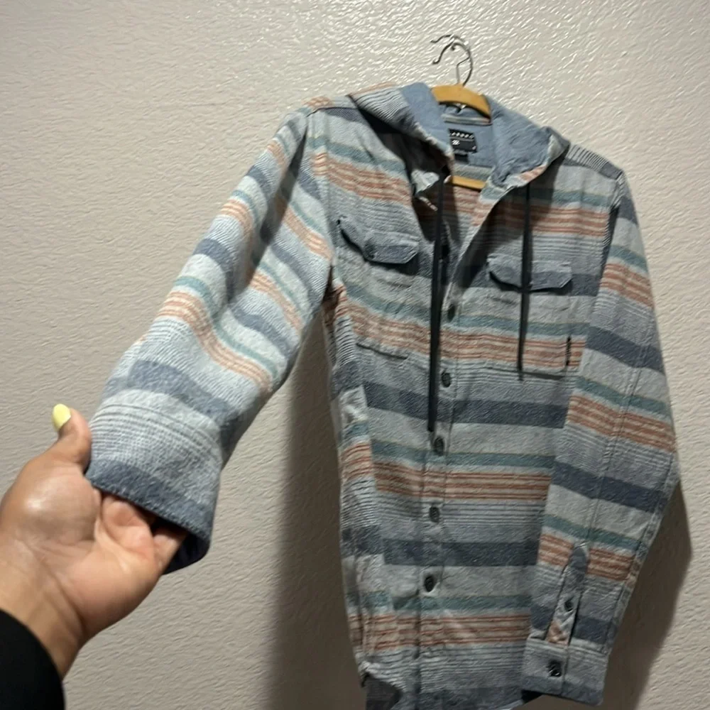 Billabong men striped