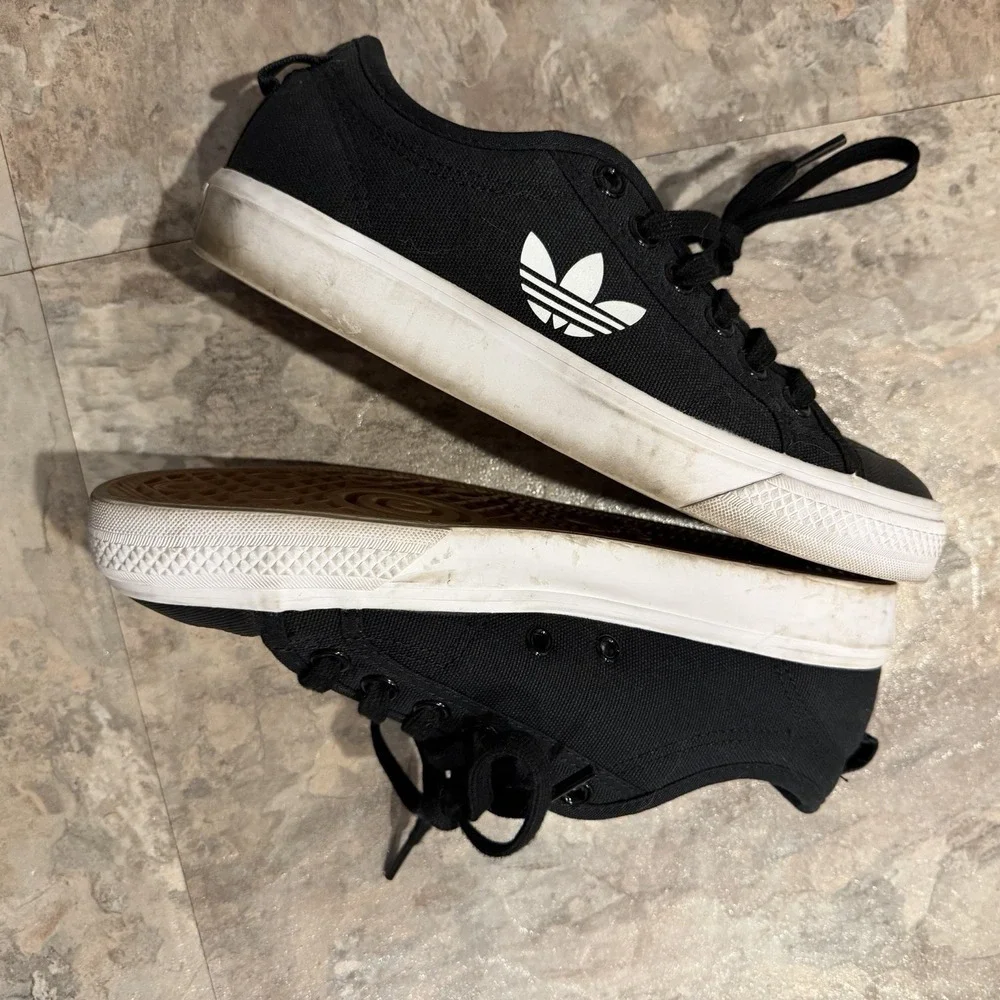 adidas nizza trefoil