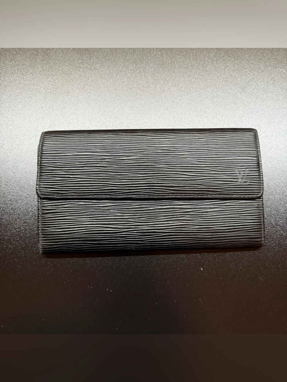 Louis Vuitton 100% authentic
