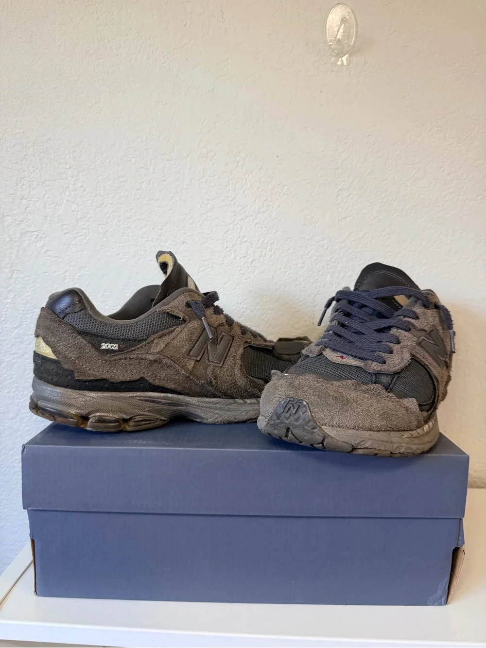 New Balance selling pair