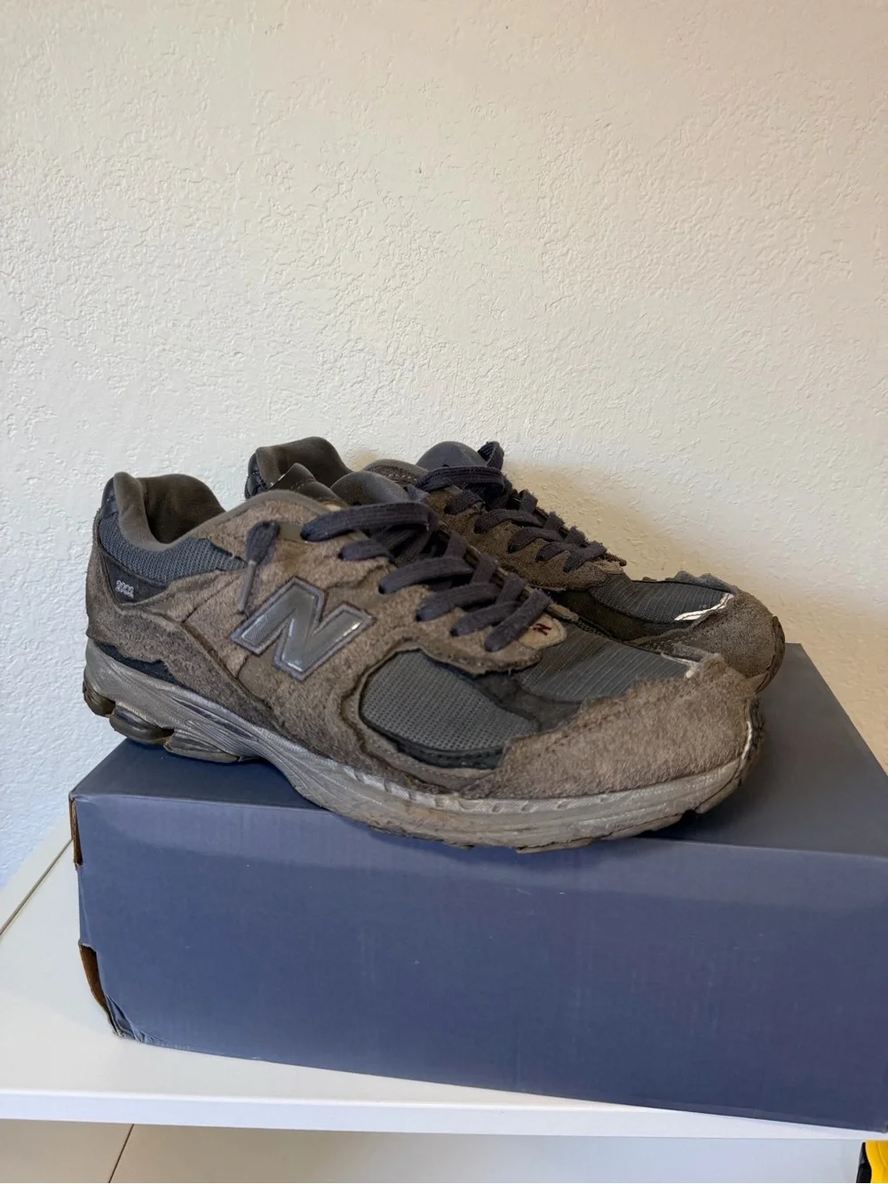 New Balance selling pair