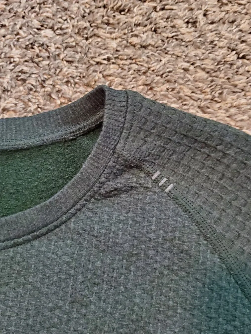 Lululemon Men's Engineered Warmth Merino Wool Thermal in Rainforest Green-XXL