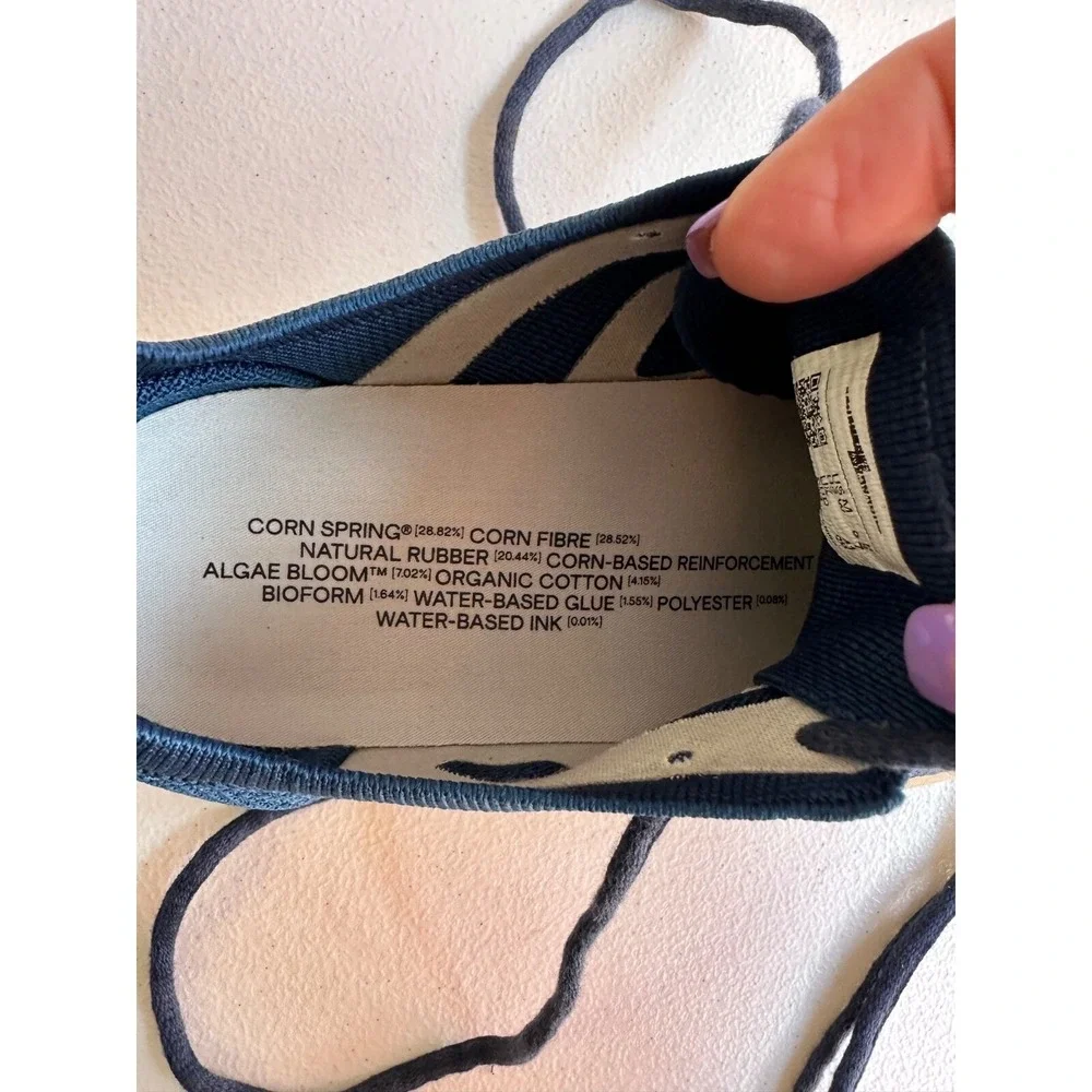 HYLO running shoes