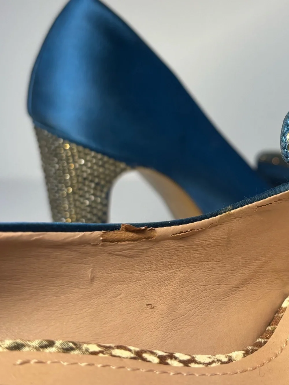 Vince Camuto turn heads