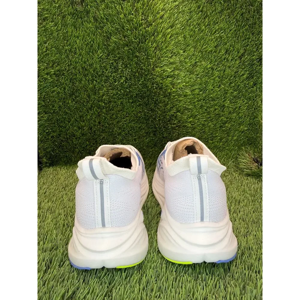 Mizuno versatile feel