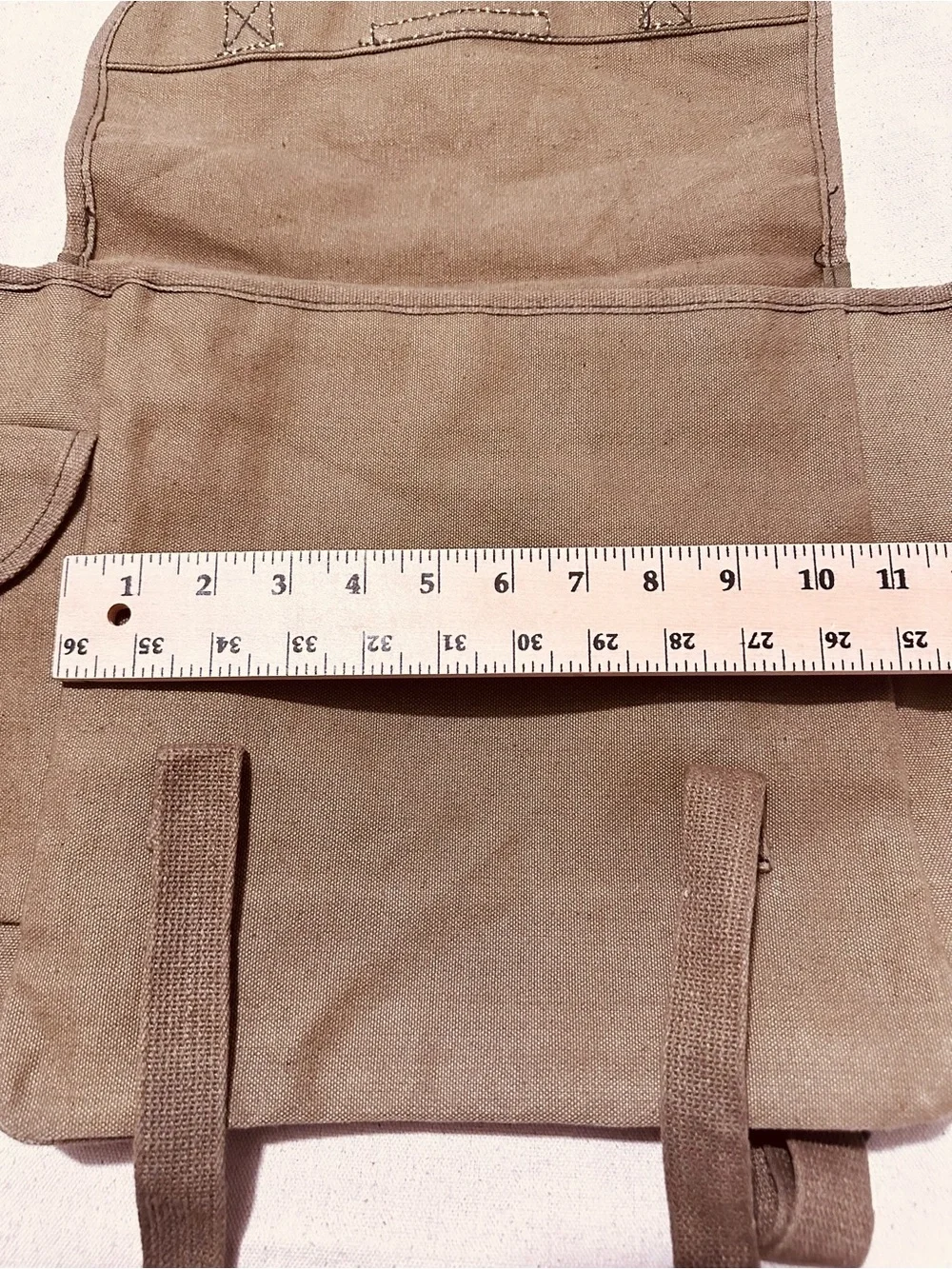 Vintage | Bag | Y2K Olive Canvas Backpack with Red Star Accent
