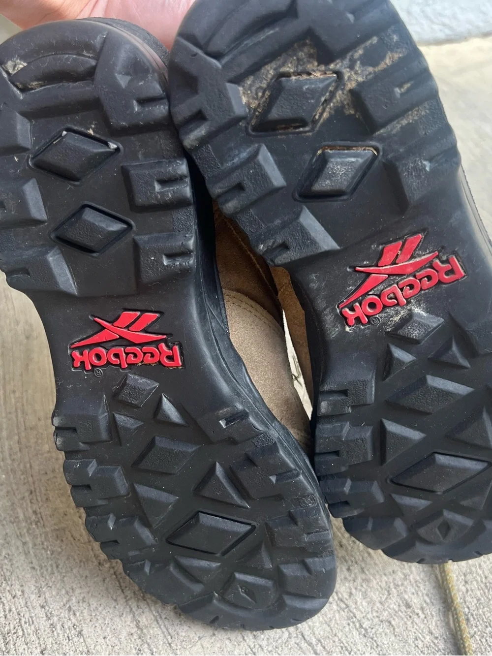 Reebok sturdy suede