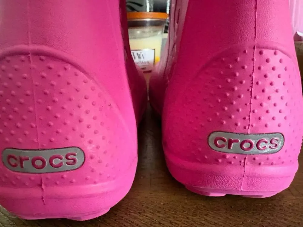 Crocs Handle It Rain Boots Youth Size J3 Pink 12803