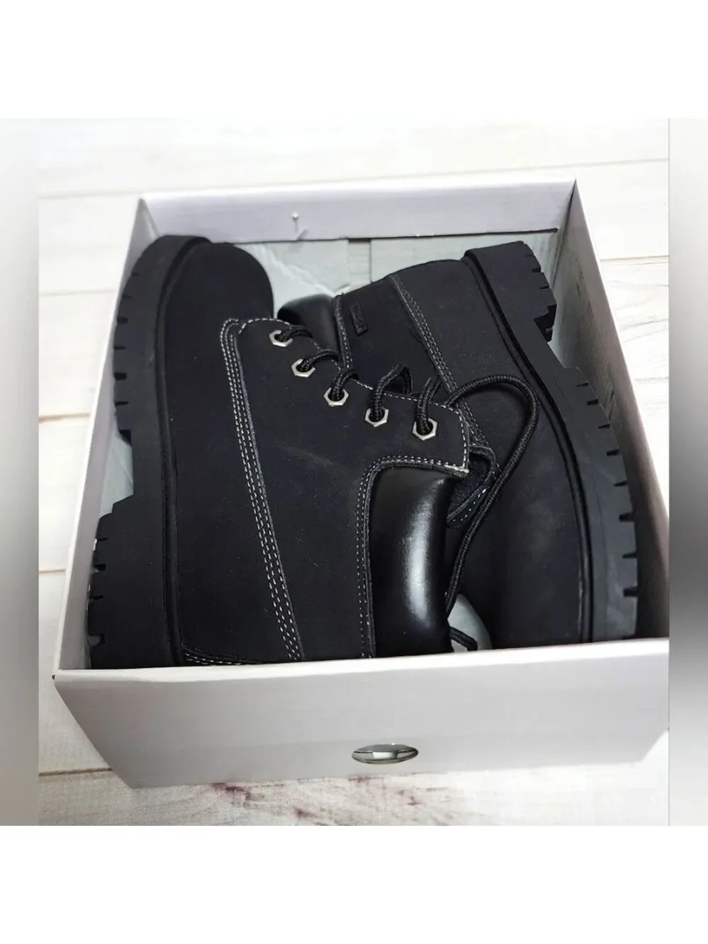 Outbound Trading Co *new box