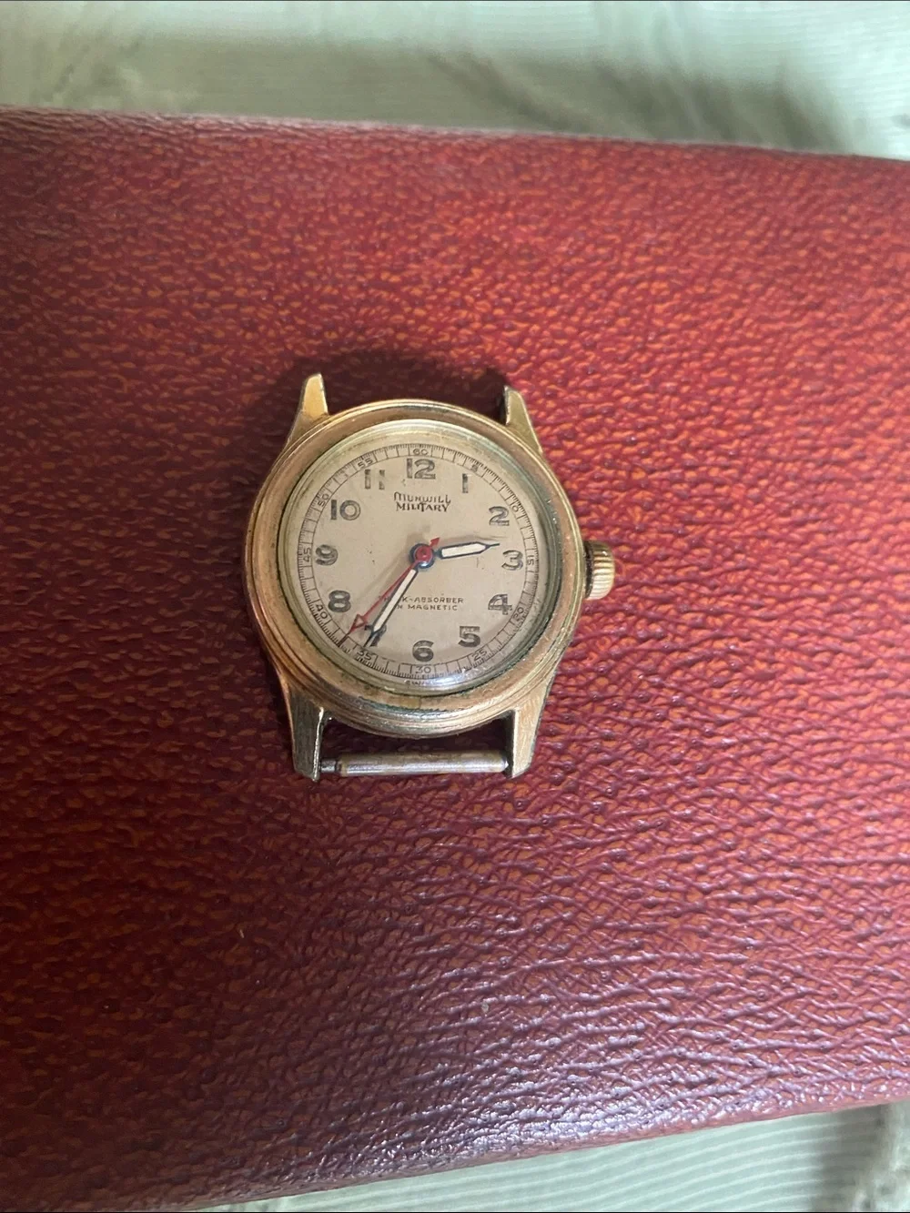Mumwill military watch run very well