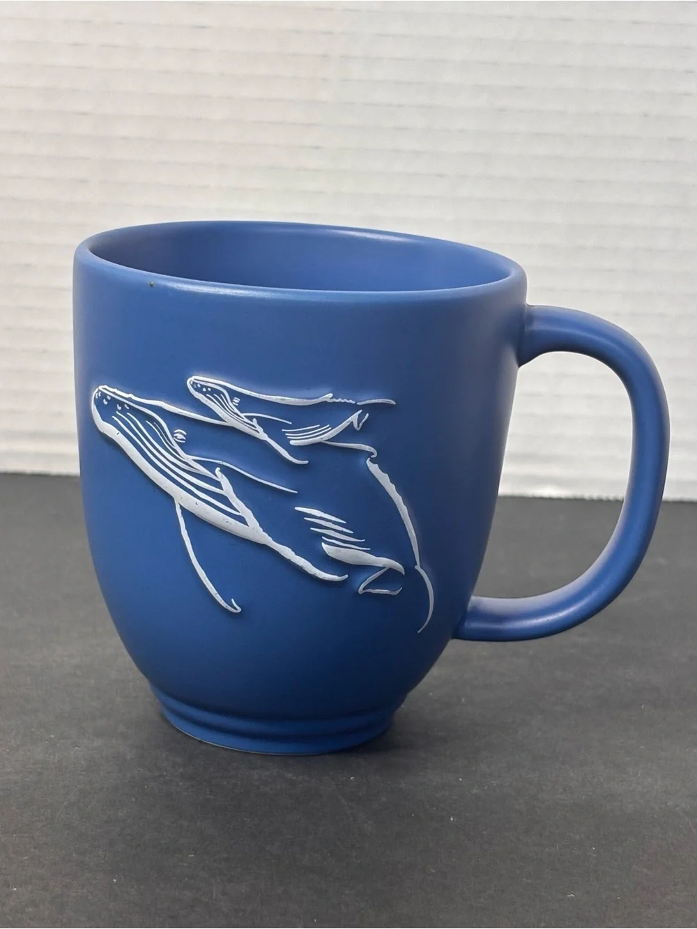 Wyland Whale & Calf Ceramic Mug Ocean Art Mug by Encore (2002) Blue White Matte