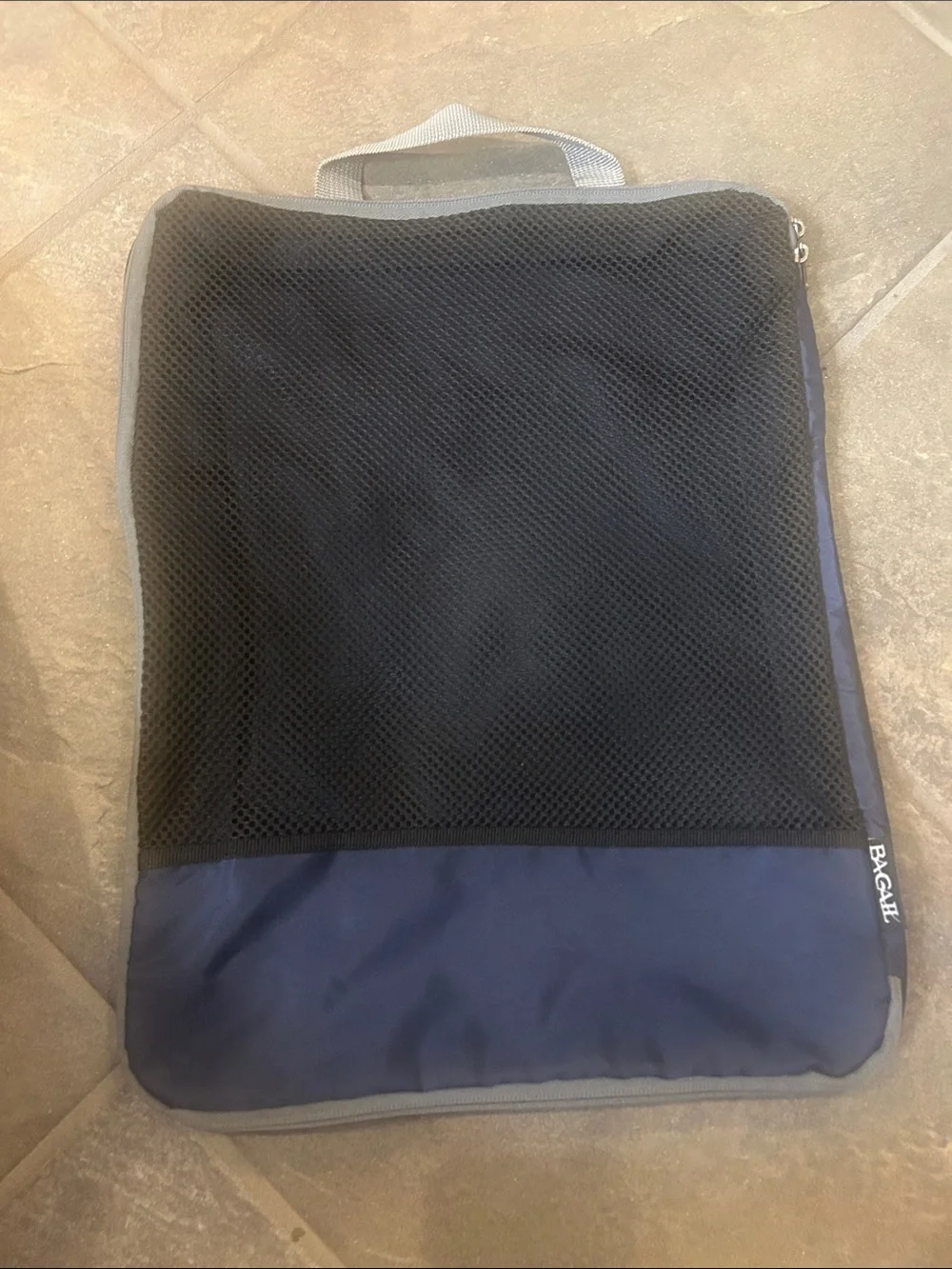 Bagail blue travel