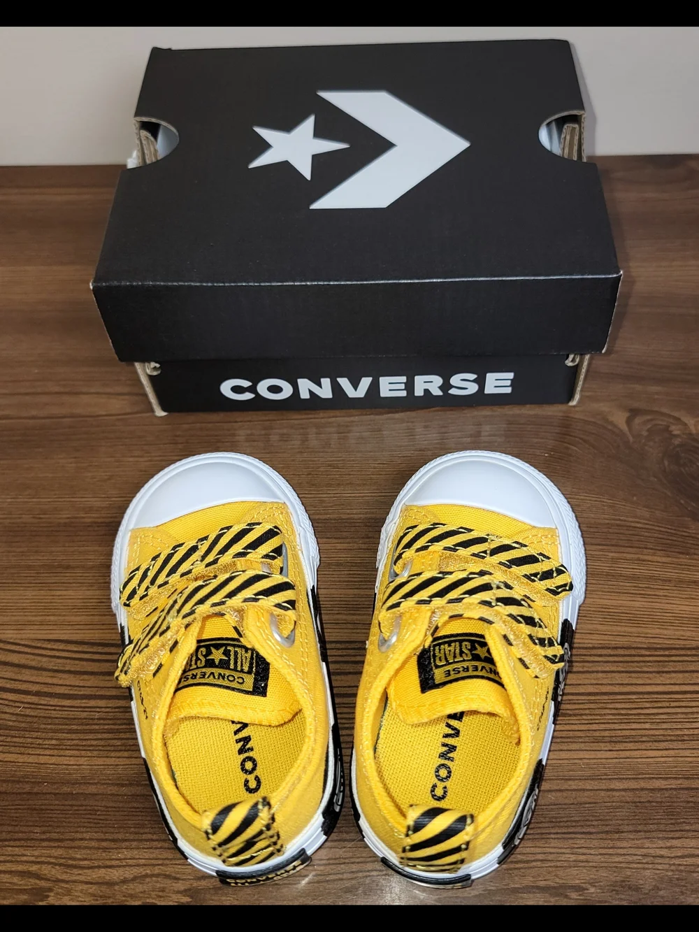 Converse kids low