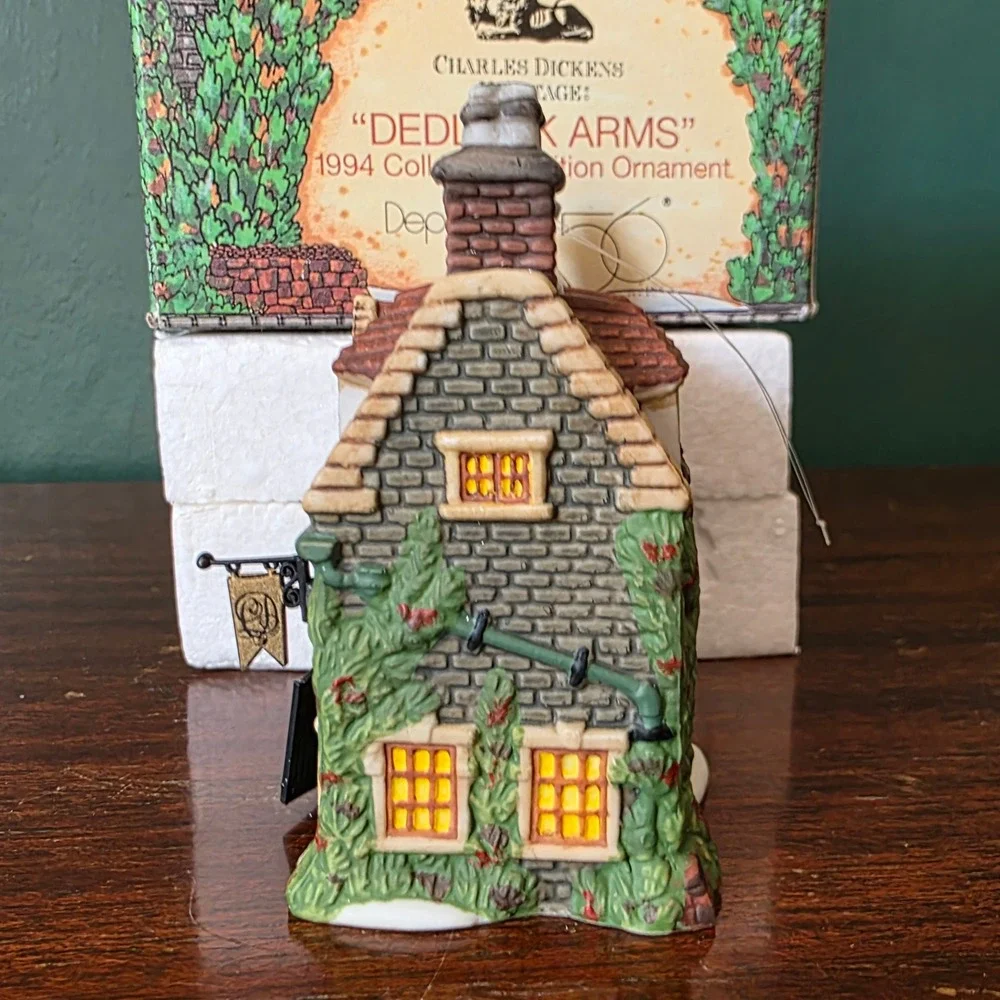 Dept 56 Dedlock Arms Ornament 1994 Collectors Edition Dickens Village Series