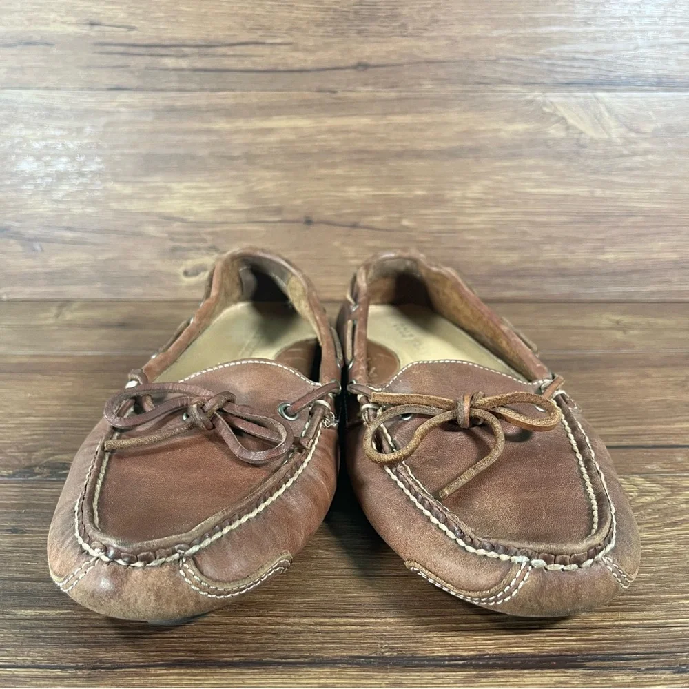 Cole Haan ships within